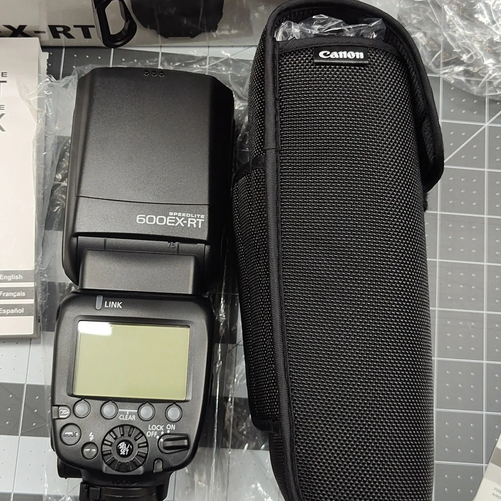 Canon Speedlite 600EX-RT Flash Kit